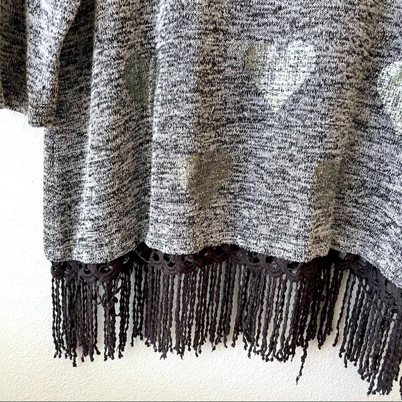 Avenue Heart Sweater 3/4 Sleeve - Picture 4 of 6